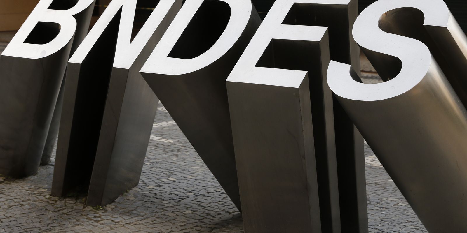 BNDES recusou R$ 806 milhões em créditos a donos de terra que desmatam
