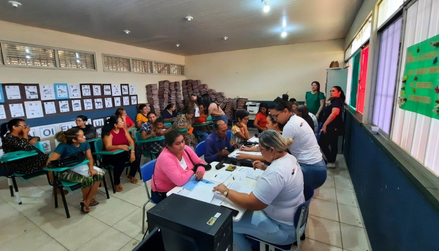 Governo entrega 500 escrituras a moradores do Vila Jardim
