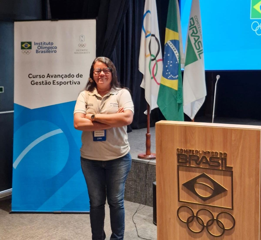 Treinadora Teca Marinho é nomeada pela CBDA, para integrar conselho de base e alto rendimento de Águas Abertas 