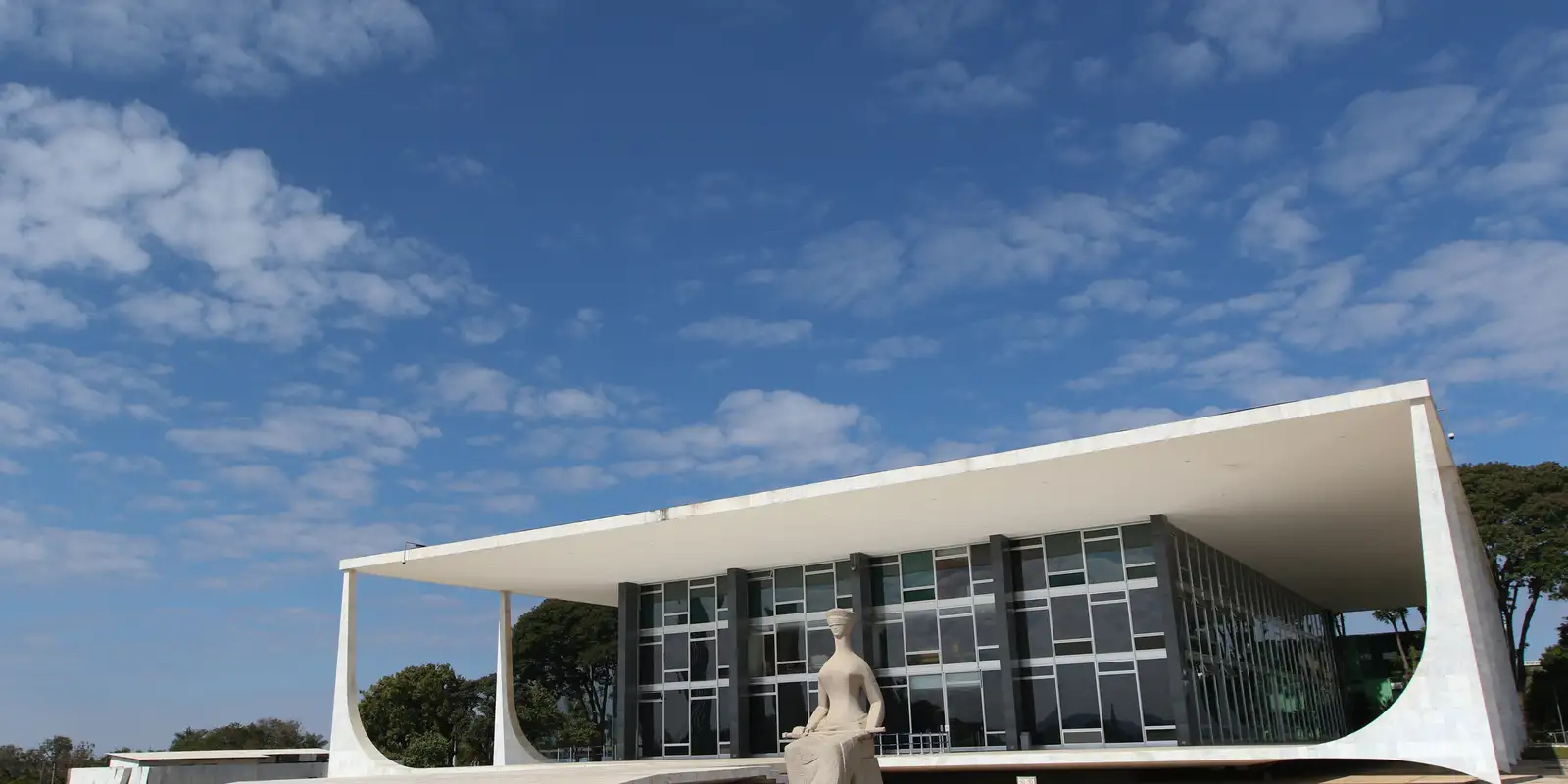 Defesa reforça pedido de manutenção da prisão domiciliar de Bolsonaro